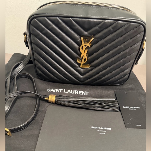 Yves Saint Laurent Black Chevron Crossbody Bag - Picture 3 of 15